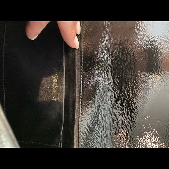 YSL belle de hour crashed patent leather clutch - Picture 7 of 8